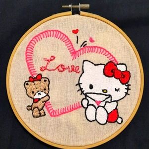 "Love" Hello Kitty Decor